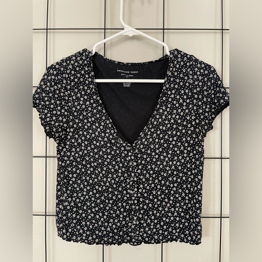 American Eagle Daisy Top